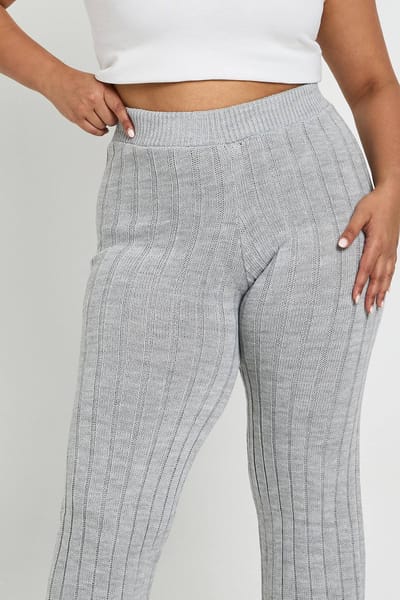 boohoo Dames Plus Gebreide Broek met Rechte Pijpen | Lichtgrijs | Maat: 16/18