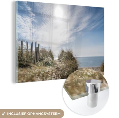MuchoWow® Glasschilderij 120x80 cm - Schilderij acrylglas - Zon - Wolken - Strand - Foto op glas - Muurdecoratie woonkamer - Wanddecoratie slaapkamer - Schilderijen