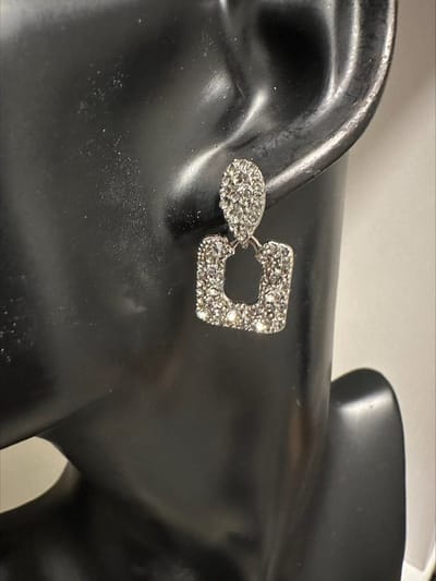 Geometrische strass oorbellen || Make up | Parfum | Moederdag | Verjaardagscadeau| Cadeautje| Valentijnsdag| Kado | sieraden | vaderdag | oorbellen | oorsieraden