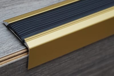 ALUMINIUM ANTISLIP TRAPPROFIEL GOUD A38 X 46x 29 x 0,90cm x 1stuk MET RUBBER
