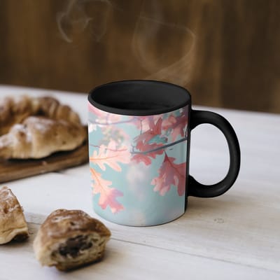 Magische Mok - Foto op Warmte Mokken - Koffiemok - Eikenbladeren - Takken - Roze - Magic Mok - Beker - 350 ML - Theemok