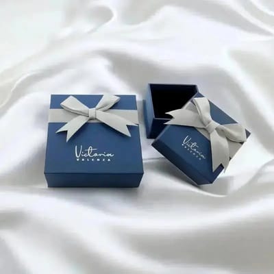 Victoria Valenza Paris Luxe Oorbellen Dames Messing Oorhangers Dames Oorringen - Witte Steen - Kleur Zilver - 1 Paar