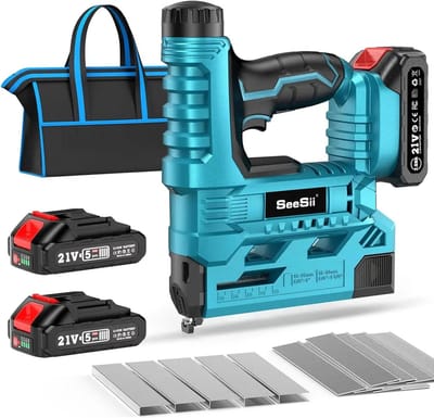 CYRO - Spijkerpistool - Nagelpistool - Luchtdruk - met Accu - Electrisch - 2x Makita Batterij - Draadloos - Tacker - Blauw