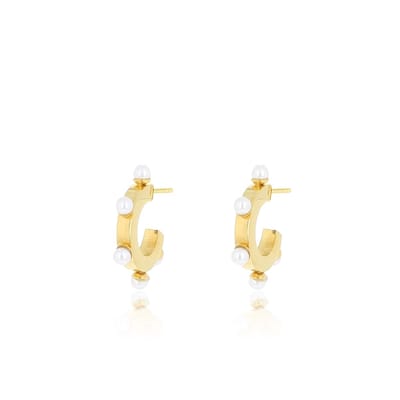Gold coloured earrings with pearls