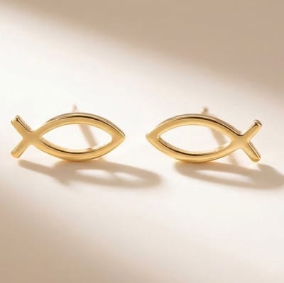 Lundholm Fisk Oorknopjes Dames Goudkleurig Vis Oorbellen Verguld – Premium Stainless Steel Gold PVD plated – Vis Oorknopjes – Scandinavisch Design