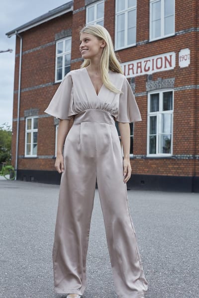 SISTERS POINT Gisela-ju - Dames Jumpsuit - Champagne - Maat XS