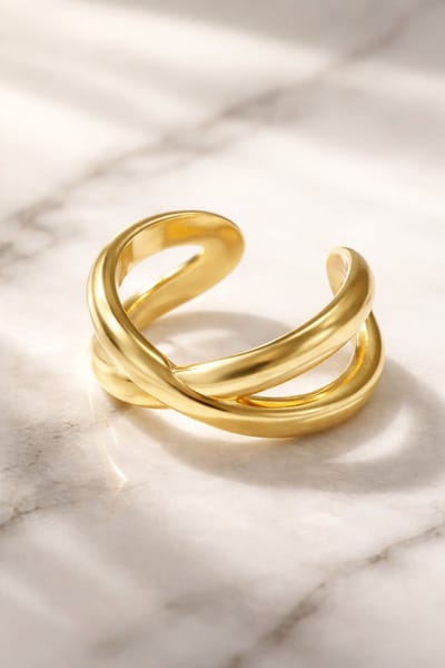 Lundholm Luxe Earcuff Goud Kleurig Dames - Premium Stainless Steel Gold Plated - Oorklem Dames Oorclip zonder gaatje - Scandinavisch Design