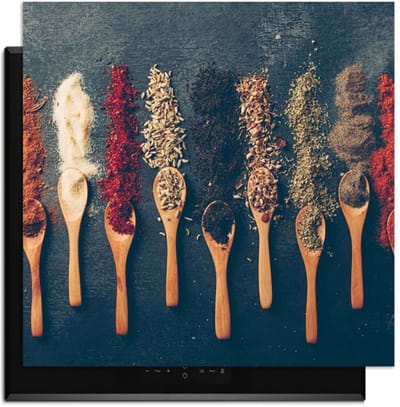 KitchenArt - Rustic Flavors - Inductie Beschermer - 59x52 cm - Kookplaat Beschermer - Luxe Afdekplaat Inductieplaat - Anti-slip & Oprolbaar - Beschermmat Inductiekookplaat