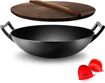 NutriChef Wokpan inductie - Voorbehandelde Gietijzeren Roerbakpan - Houten Deksel - Zwart