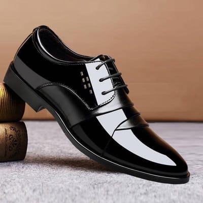 Nieuwe Leren Schoenen Heren Jeugd Zakelijk Kleding Puntige Neus Lente en Herfst Grote Maat Alles-passend Bruiloftsschoenen Werkschoenen Heren 48 zwart
