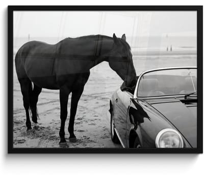 Poster in lijst - Fotolijst 80x60 cm - Posters - Paard - Auto - Zwart - Wit - Posterlijst zwart - Decoratie - Wanddecoratie woonkamer - Muurdecoratie slaapkamer