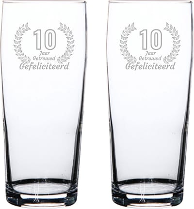 Gegraveerde set bierfluitjes 19cl Gefeliciteerd 10 jaar getrouwd