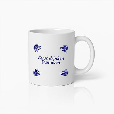330ml "Eerst Drinken, Dan Doen" Nederlandse Uitdrukking Keramische Koffiemok – Traditioneel Delfts Blauw Ontwerp