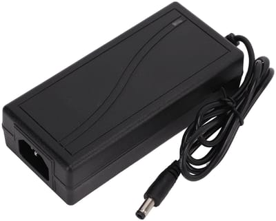 Dailygoody - Voedingsadapter - DC5V 6A - Veilig en stabiel - 100-240V - Geschikt voor LED strip - Inclusief 3Pin interface