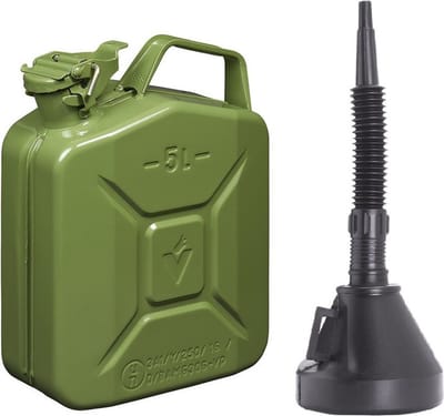 Metalen grote Jerrycan groen voor olie en brandstof van 5 liter met een handige grote trechter van 39 cm