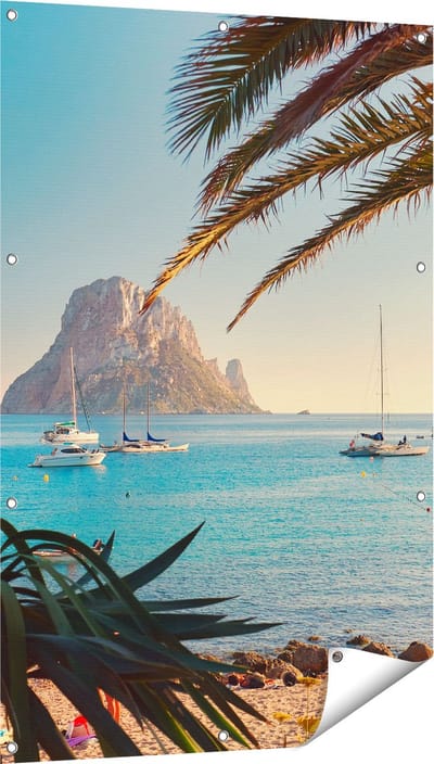 Gards Tuinposter Ibiza Cala d'Hort Strand - 80x120 cm - Tuindoek - Tuindecoratie - Wanddecoratie buiten - Tuinschilderij