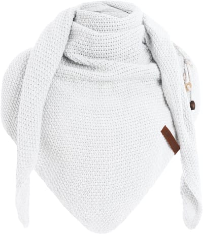 Knit Factory Coco Gebreide Omslagdoek - Driehoek Sjaal Dames - Dames sjaal - Wintersjaal - Stola - Wollen sjaal - Witte sjaal - Wit - 190x85 cm - Inclusief sierspeld