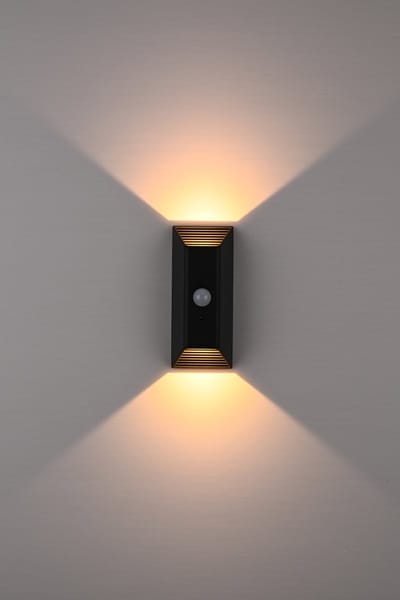 Wandlamp met bewegingssensor voor binnenshuis – Wandlamp met oplaadbare 4000 mAh-batterij – Drie kleurtemperaturen – Dimbaar – Draadloos magnetisch nachtlampje met afstandsbediening – Timer – Geschikt voor gangen, trappen en slaapkamers