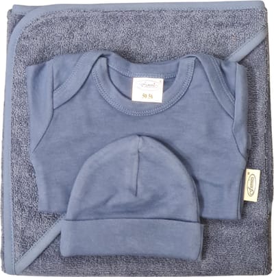 Funnies- baby cadeau set- Kraamcadeau - Badcape - Baby romper – baby muts - Geboortecadeau - Baby cadeau - Silk blue