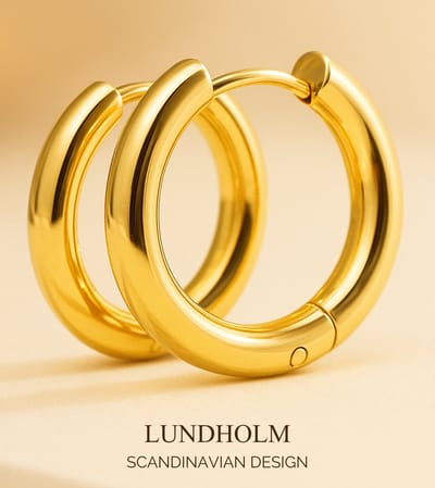 Lundholm 15 mm Luxe Klassieke Oorbellen Ronde Buis Jewellery - Oorringen Dames Goudkleurig 15 mm - Premium Stainless Steel Gold Plated My - Waterproof & Hypoallergeen - Luxe Cadeau Verpakking