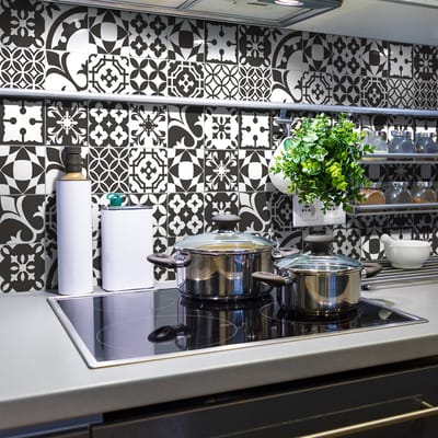 Zelfklevende tegelmuurstickers voor keuken en badkamer - 30 Figari Azulejos cementtegelstickers - 30 stickers 10x10cm
