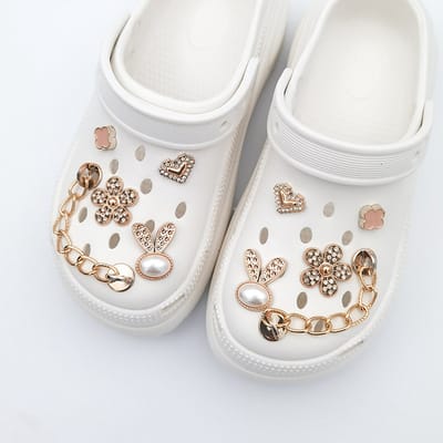 Schoenaccessoires-geschikt voor crocs charms- geschikt voor crocs pins- geschikt voor crocs Accessoires- geschikt voor Crocs Jibbitz-10 Gouden Diamant Hart Konijnen