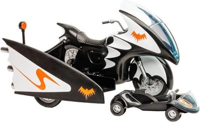 DC Retro Vehicle Batcycle with Side Car