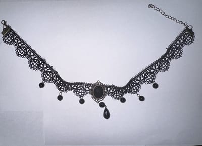 Plux Fashion Steen Choker - Zwart - 2cm/34cm + 7cm hangstuk - Sieraden - Stras Stenen - Fancy Choker - Choker - Stoffen Choker - HipHop Choker - Sieraden Cadeau - Duurzame Kwaliteit - Halloween - Oktoberfeest - Halloween kostuum