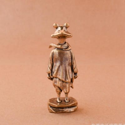 Japanse Stijl Messing Kikker Ornament Mini Staande Kikker Metalen Beeldje Antiek Koperen Ambachten Kantoor Huis Thee Huisdier Tafeldecoraties brown