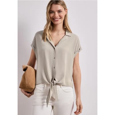 Blouse met overhangende schouders en bowlingkraag
