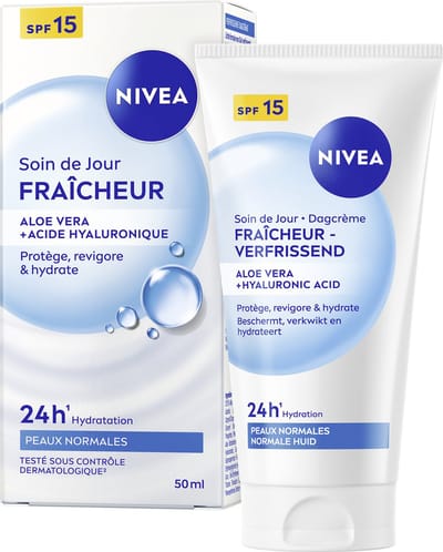 NIVEA Essentials Hydraterende Dagcrème - SPF 15 - Gezichtscreme Normale huid - Met vitamine E, magnoliaextract en lotusextract - 50 ml