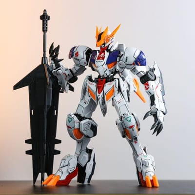 MAX MODEL 1/100 Barbatos Lupus Rex Zwart Rode Kleur Montage Model Kit Actiefiguren Robot Plastic Model Kits Hobby Speelgoed Cadeaus
