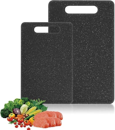 QTTVBTNA - 2 Stuks Snijplanken Set – Kunststof – 2 Formaten Snijbord met Antislip Voetjes en Handgreep – Vaatwasserbestendig voor Groente, Fruit en Vlees – Zwart