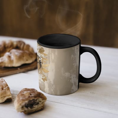 Magische Mok - Foto op Warmte Mokken - Koffiemok - Gezicht - Vrouw - Bladeren - Goud - Magic Mok - Beker - 350 ML - Theemok