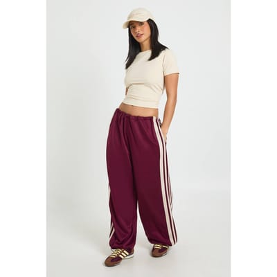 boohoo Dames Petite Zijstreep Verstelbare Manchet Wijde Pijpen Joggingbroek | Bordeaux Rood | Maat: Small