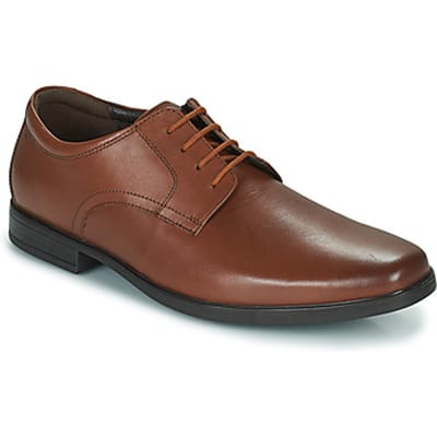 Nette schoenen Clarks Howard Walk