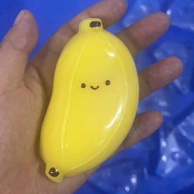 3 Couleurs Simulation Banane Taba Jouets Squishy Boules Anti-Stress Jouet Sensoriel Fidget Pour Adultes Enfants Cadeaux d'Anniversaire Petits Cadeaux de Fête jaune