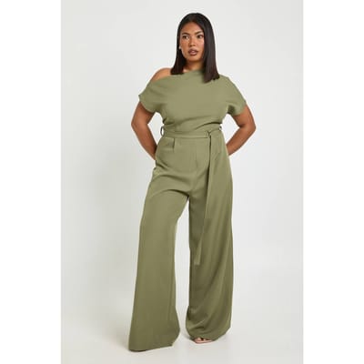 boohoo Dames Plus Asymmetrische Jumpsuit met Riem | Kaki | Maat: 44