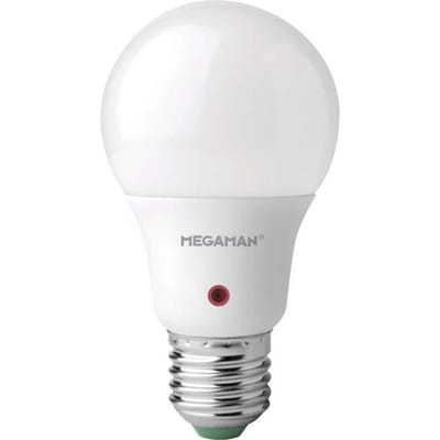 Megaman MM48532 LED-lamp Energielabel F (A - G) E27 Peer 8.8 W = 60 W Warmwit (Ø x h) 60 mm x 109 mm Incl. daglichtsensor 1 stuk(s)