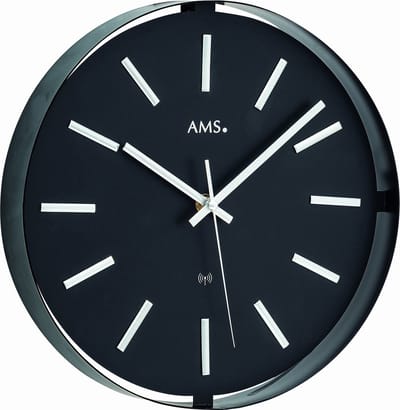 AMS F5586 - Wandklok - Analoog - Radiogestuurde tijdsaanduiding - Rond - Metaal - Strepen - Zwart - Zilverkleurig