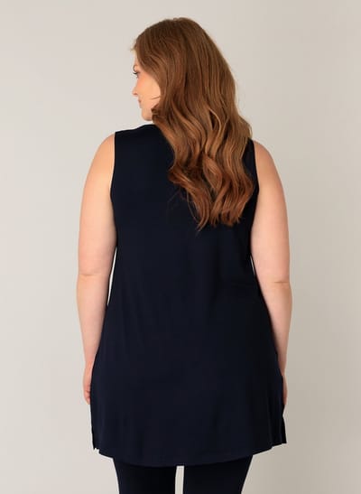 BASE LEVEL CURVY Abbigail Top - Dark Blue - maat 4(54/56)