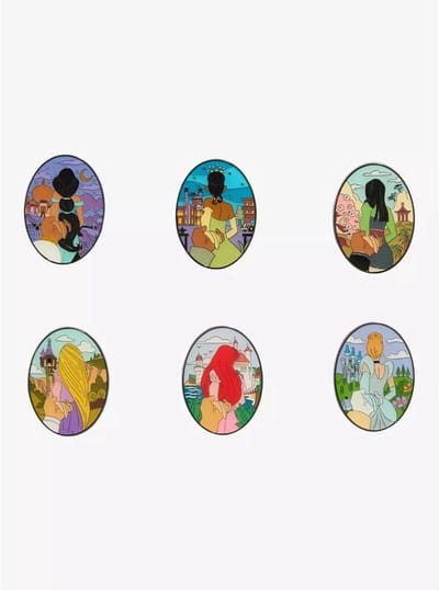 Disney - Princess Loungefly Enamel Pin Blind Box Back holding Hand (1 pcs)