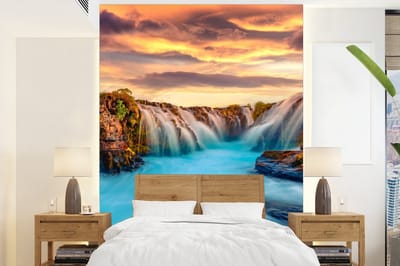 Behang - Fotobehang Waterval - Landschap - Wolken - Natuur - Breedte 205 cm x hoogte 280 cm