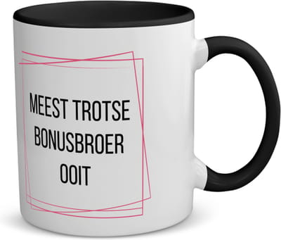 Akyol - meest trotse bonusbroer ooit koffiemok - theemok - zwart - Broer - trotse bonusbroer - verjaardagscadeau - verjaardag - cadeau - cadeautje voor broer - broer artikelen - kado - geschenk - gift - 350 ML inhoud