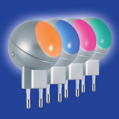 OSRAM RGB-socket nachtlampje, RGB-kleurverandering, daglichtsensor, 2700-6000K, 0,28W, wit, beschermingsklasse IP20, voor kinderkamers en woonruimtes
