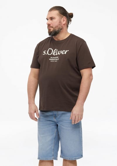 Zachte katoenen T-shirt met logo en opdruk aan de voorkant s.Oliver