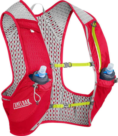 CamelBak Nano Vest - Maat S - Ultralicht Materiaal - Borstomvang 71-86 cm - Ruimte voor 2 Flexibele 500 ml flessen - 3D Micro Mesh - Reflecterend - Hardloopvest - 8 Zakken - Drinkhouder - Lichtgewicht - Nylon - Rood