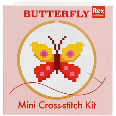 Klein Borduursetje / Vlinder borduren / Handwerken / Butterfly / Mini cross-stitch kit / 9CM diameter