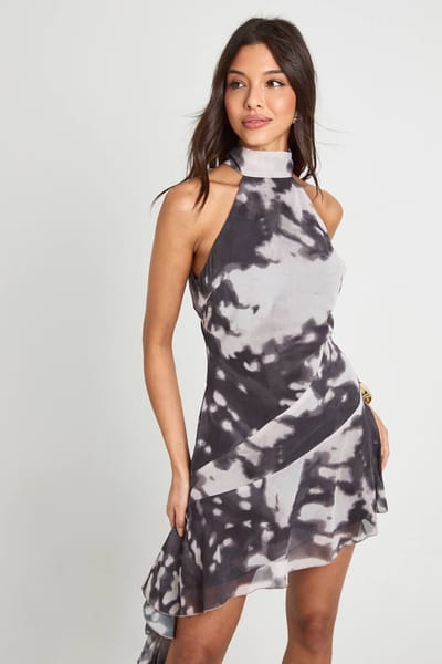 boohoo Dames Chiffon halternek mini-jurk met ruches | Black | Maat: 12