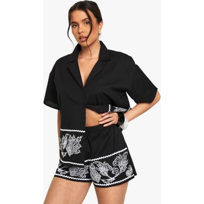 boohoo Dames Geborduurde opvoering katoenen poplin shorts | Zwart | Maat: 36